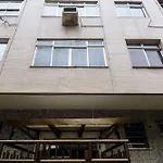 Apartamento de Luxo 500m da Praia de Copacabana e Ipanema e do Metro